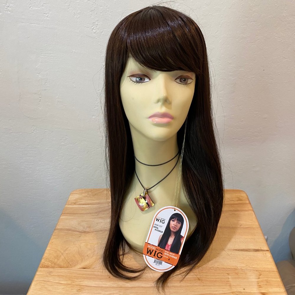 #186 MODEL MODEL SYNTHETIC WIG
